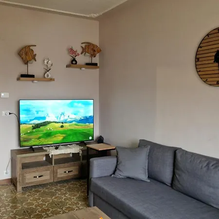 Modern Escape In Between Alps & Sea Апартаменты