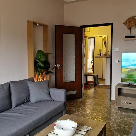 Modern Escape In Between Alps & Sea Апартаменты *