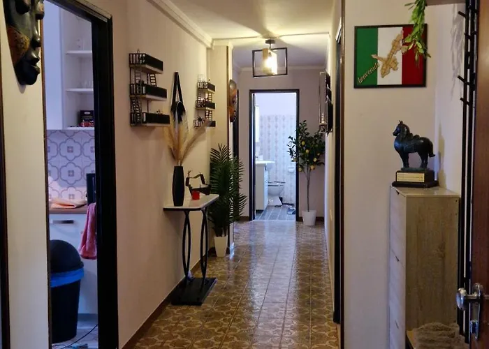 Modern Escape In Between Alps And Sea Apartament *
